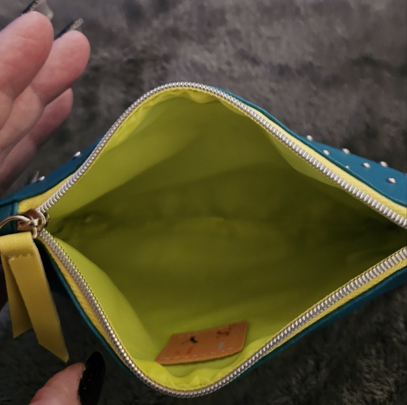 NWOT Ipsy studded teal cosmetic bag - Picture 4 of 4